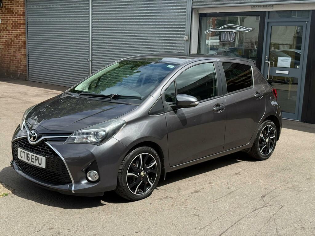 Toyota Yaris 1.33 Dual Vvt-i Design Hatchback CT16EPU Grey #4
