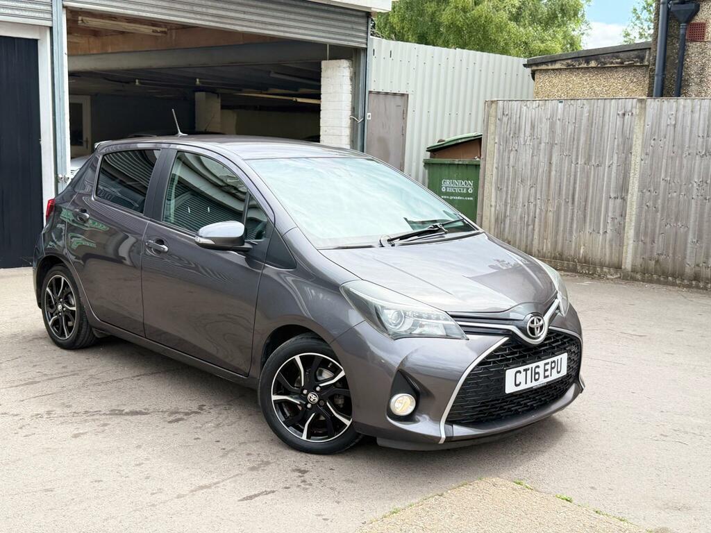 Toyota Yaris 1.33 Dual Vvt-i Design Hatchback Grey