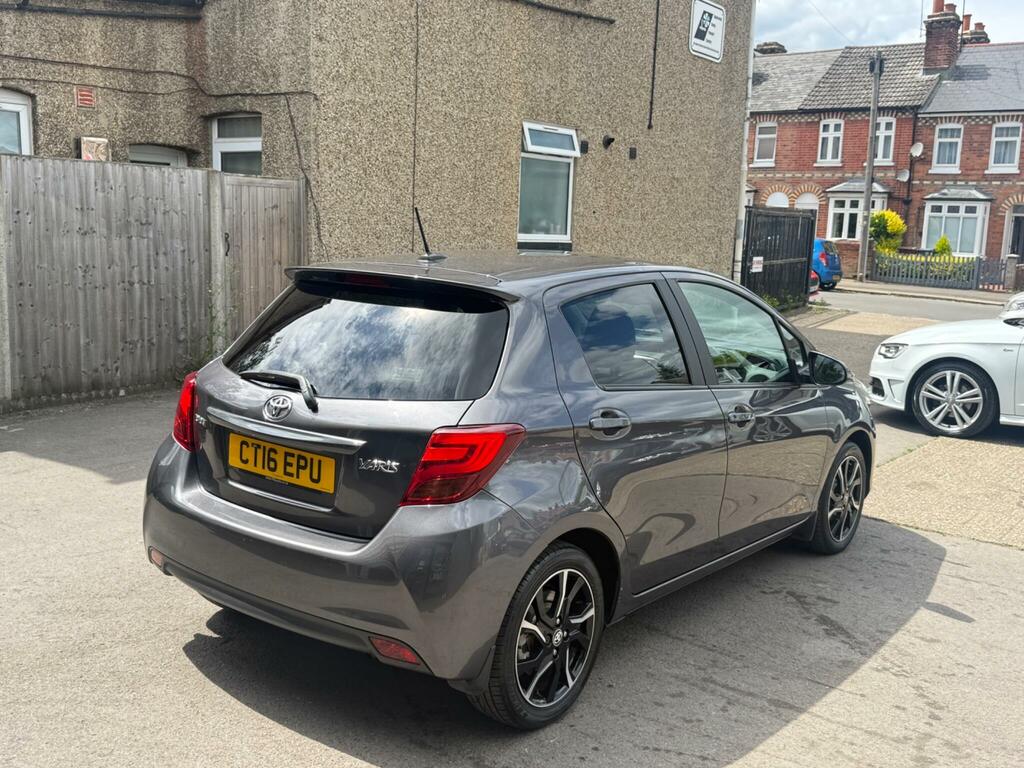 Toyota Yaris 1.33 Dual Vvt-i Design Hatchback CT16EPU Grey #6