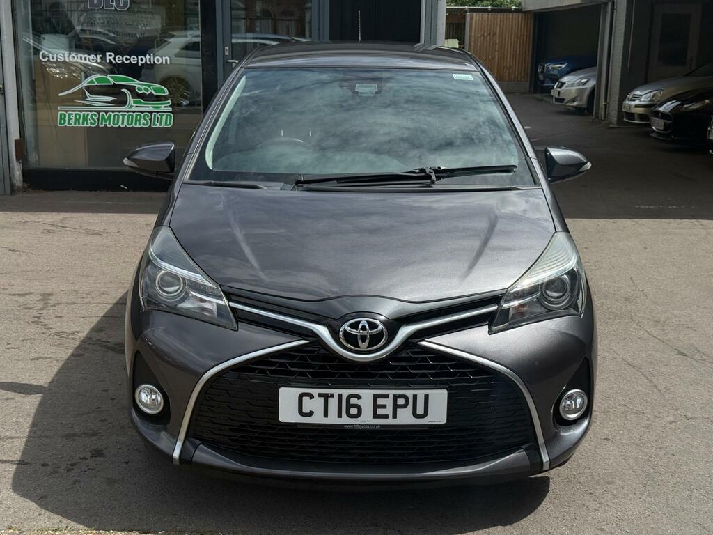 Toyota Yaris 1.33 Dual Vvt-i Design Hatchback CT16EPU Grey #3