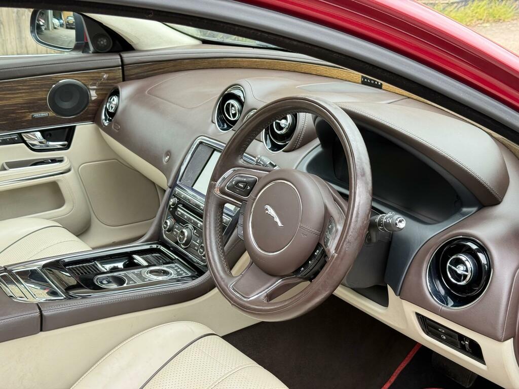 Jaguar XJ  Black #32