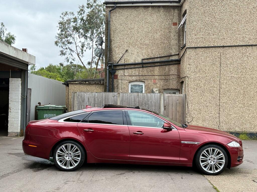 Jaguar XJ  Black #9