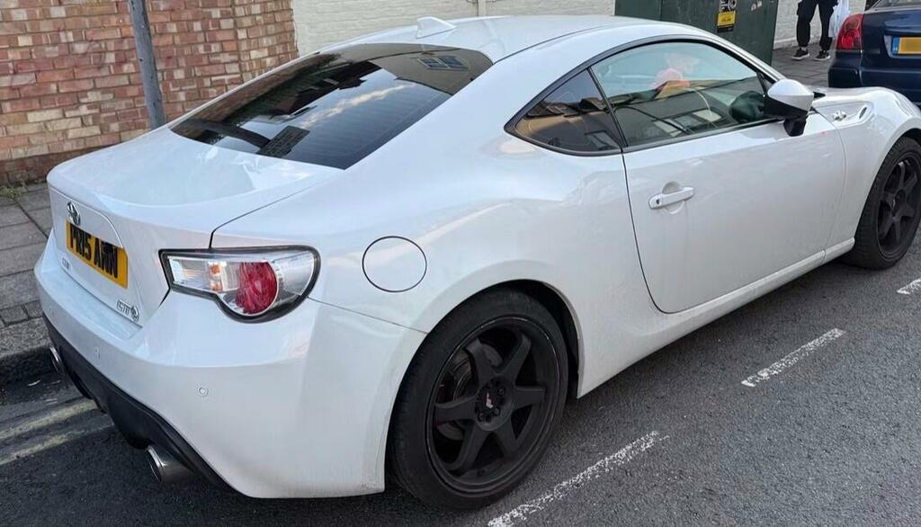 Toyota GT86 2.0 Boxer D-4s Coupe Euro 6 200 P White #2