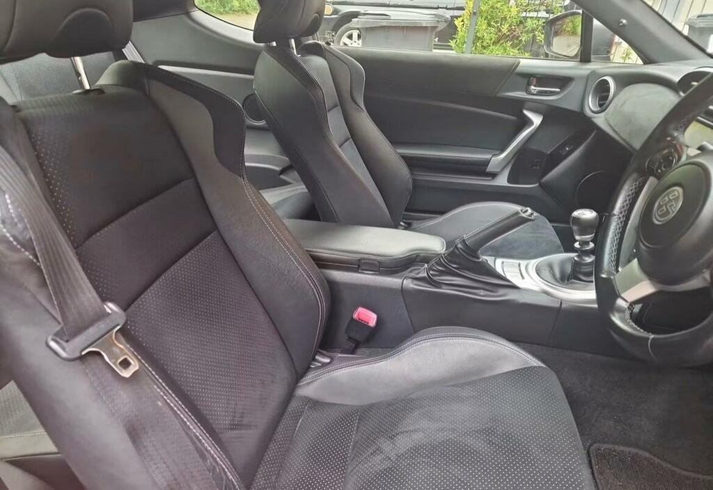 Toyota GT86 2.0 Boxer D-4s Pro Euro 6 Red #5