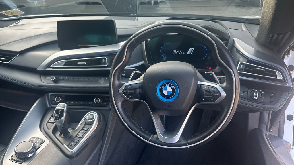 BMW i8 2dr Auto White #5