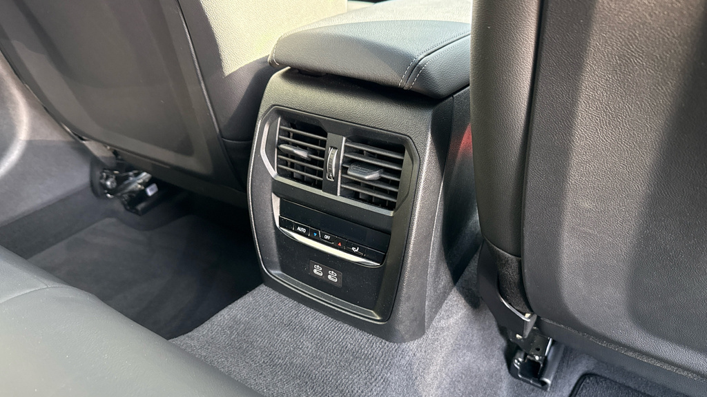 BMW 3 Series 320I M Sport Step Techpro Pack White #40