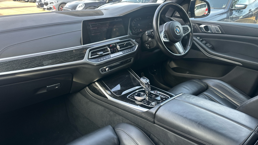 BMW X7 X7 M50i Black #7