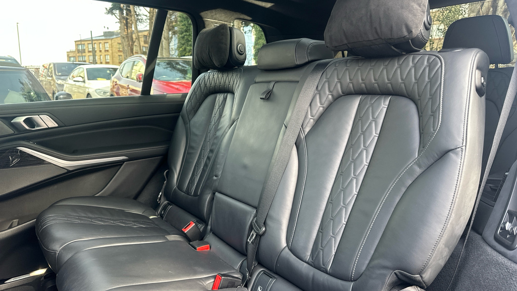 BMW X7 X7 M50i Black #12