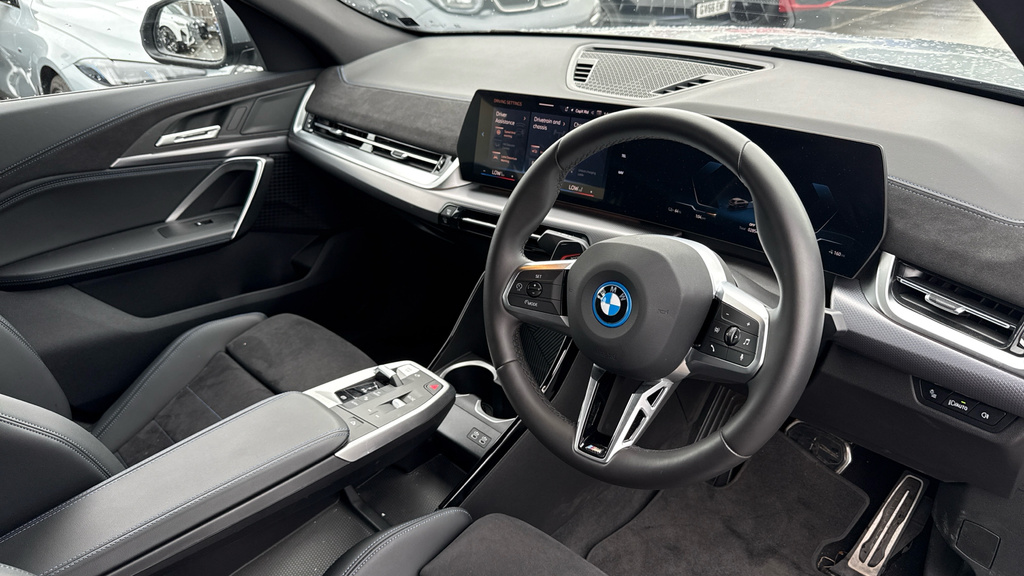 BMW iX2 150Kw Edrive20 M Sport 65Kwh Techpro Red #6