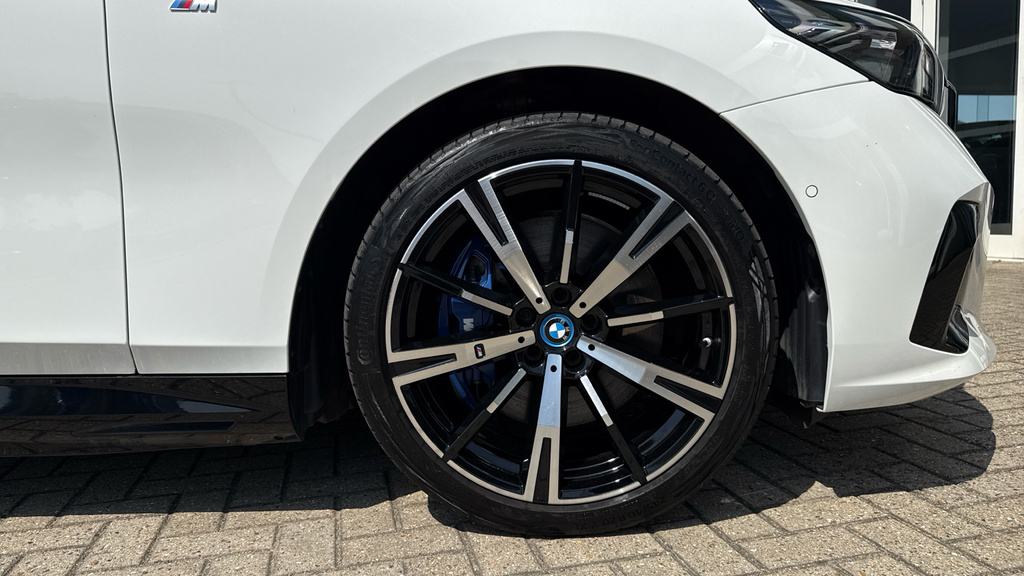 BMW i5 250Kw Edrive40 M Sport Pro 84Kwh Blue #14