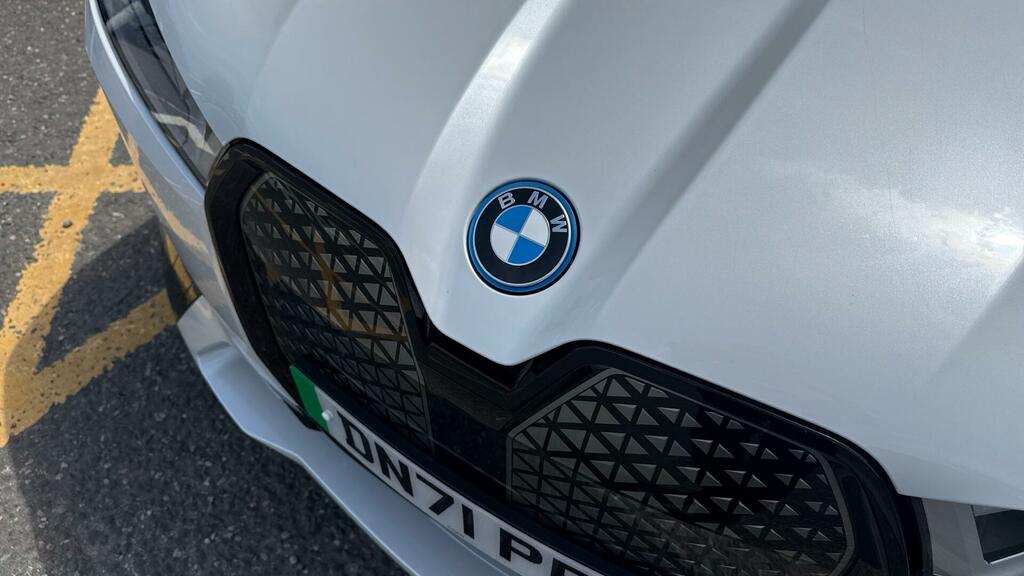 BMW iX Estate M Sport #51
