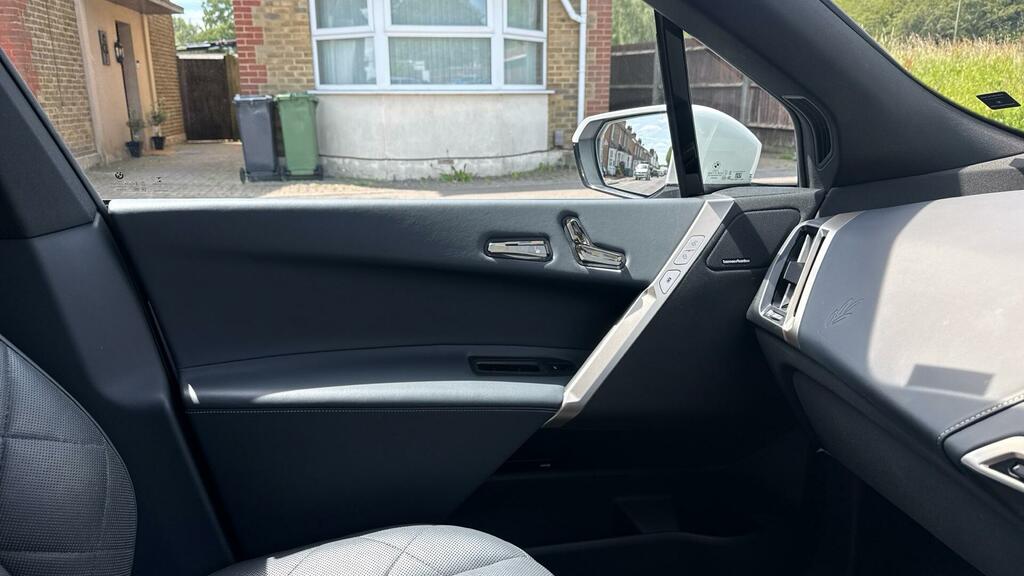 BMW iX Estate M Sport #28