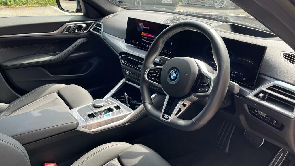 BMW i4 M Sport Blue #6