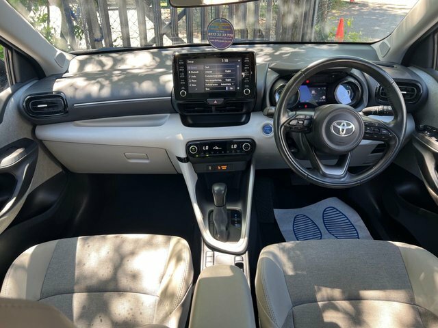 Toyota Yaris 1.5 Vvt-h Excel Hatchback Hybrid E-cvt YR21DWA Grey #5