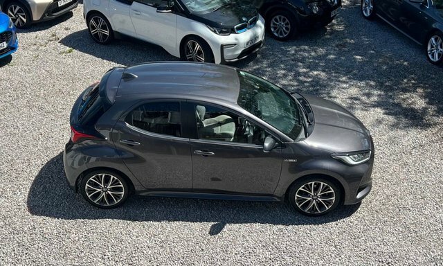 Toyota Yaris 1.5 Vvt-h Excel Hatchback Hybrid E-cvt YR21DWA Grey #2
