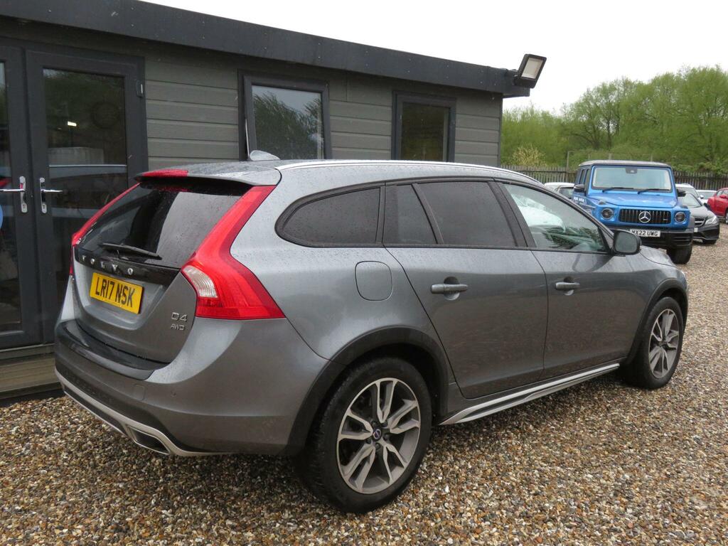 Volvo V60 Cross Country D4 Lux Nav Silver #2