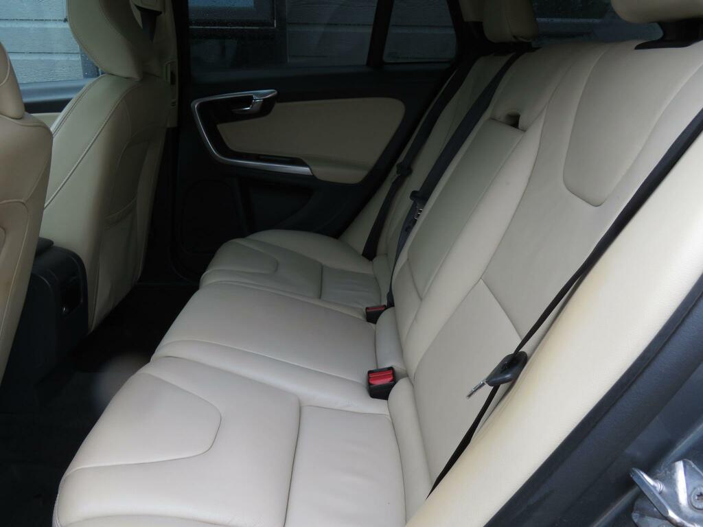 Volvo V60 Cross Country D4 Lux Nav Silver #13