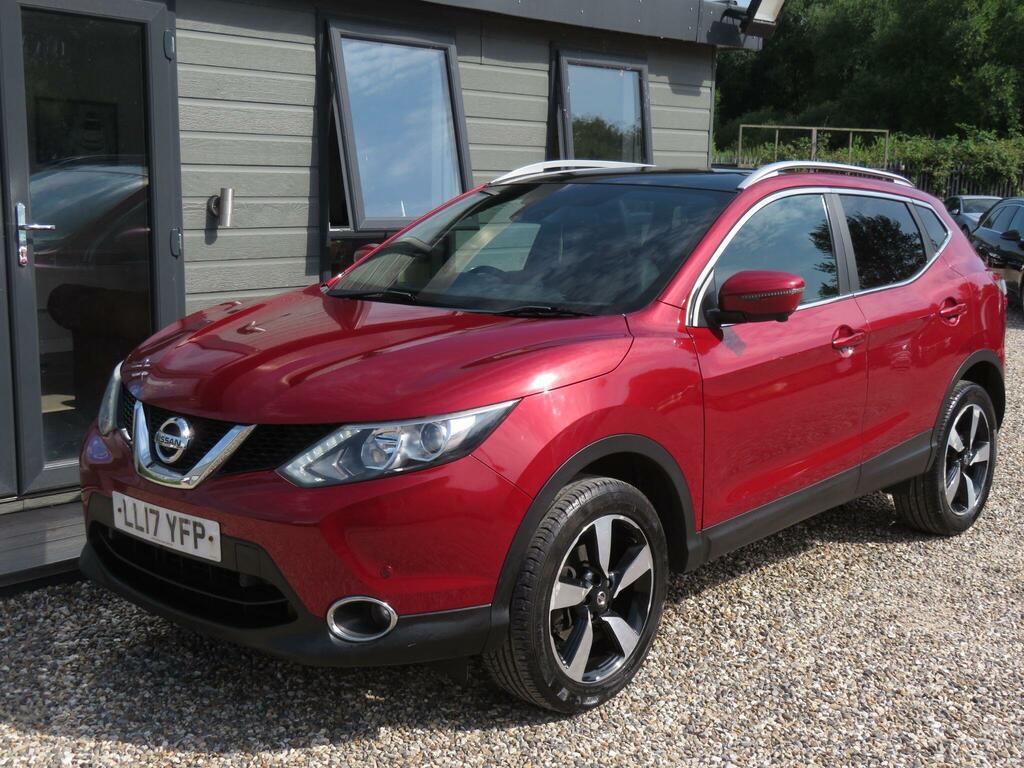 Nissan Qashqai 1.5 Dci N-vision 2Wd Euro 6 Ss Red