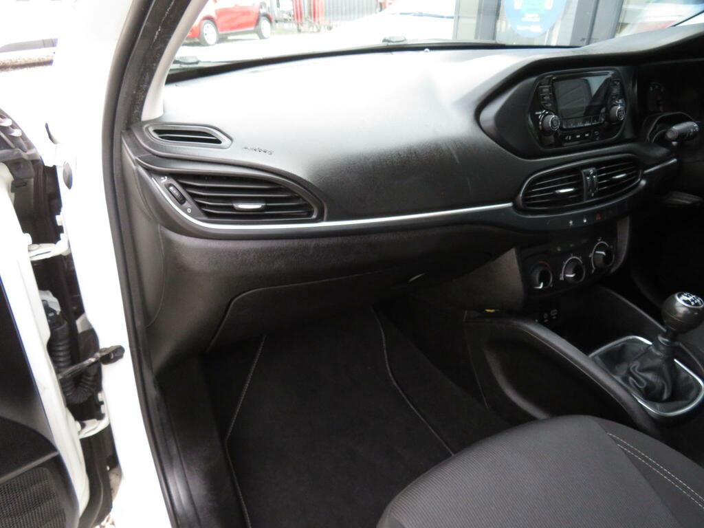 Fiat Tipo  Silver #9