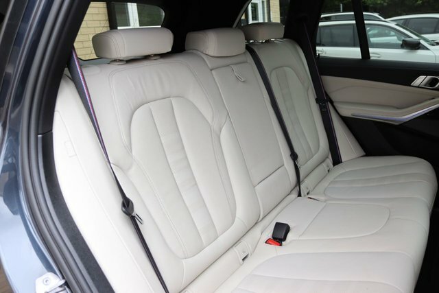 BMW X5 M50i 4.4 V8 Xdrive YF22OFS Grey #5