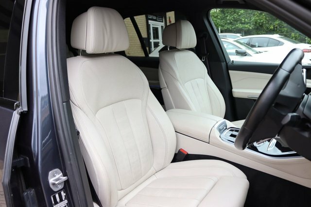 BMW X5 M50i 4.4 V8 Xdrive YF22OFS Grey #4
