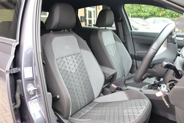Volkswagen Polo 1.0 Tsi R-line Grey #4