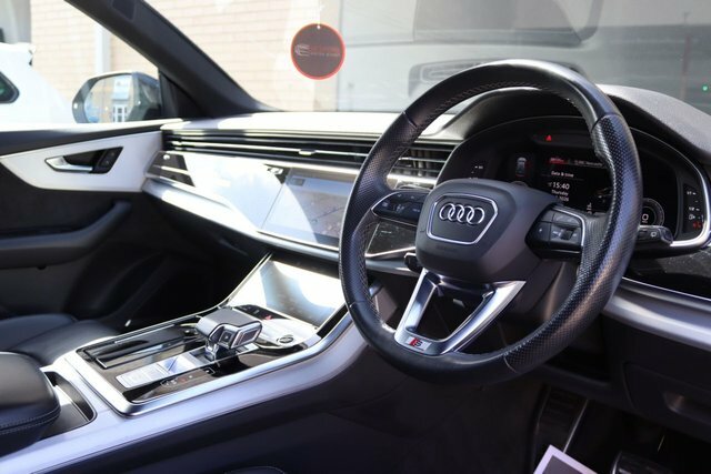 Audi Q8 e tron 3.0 Tfsi E V6 60 Competition Quattro 17.9Kwh Grey #2