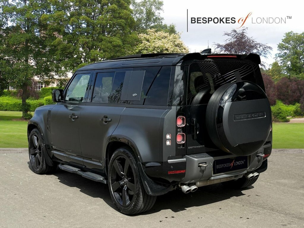Land Rover Defender 110 2023 5.0 P525 V8 Carpathian Edition 4Wd Euro Grey #4
