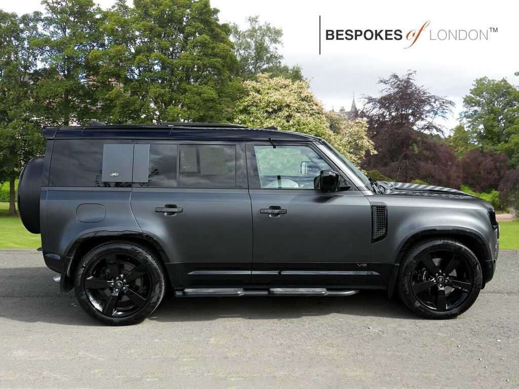 Land Rover Defender 110 2023 5.0 P525 V8 Carpathian Edition 4Wd Euro Grey #2