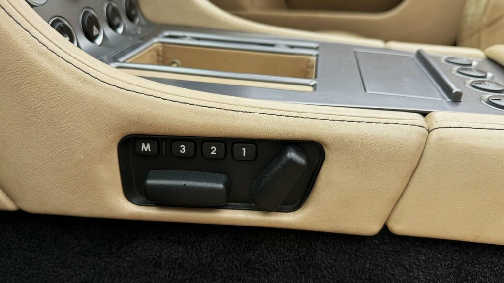 Aston Martin DB9 5.9 Seq Silver #23