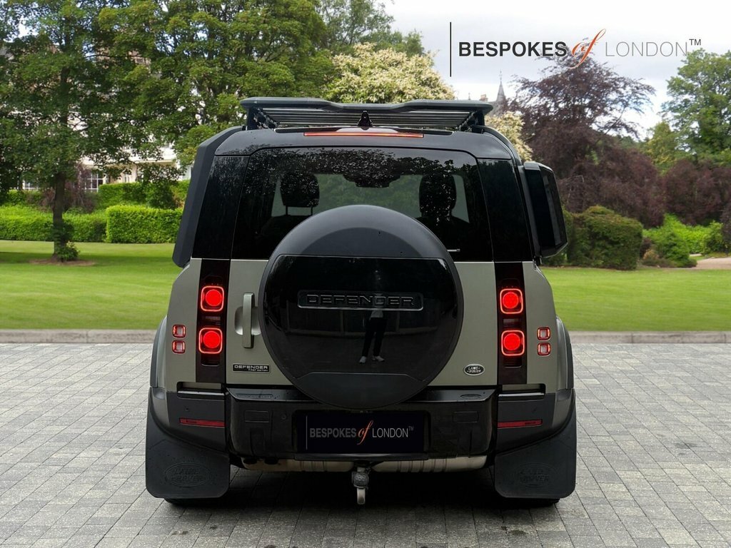 Land Rover Defender 110 Se Grey #7