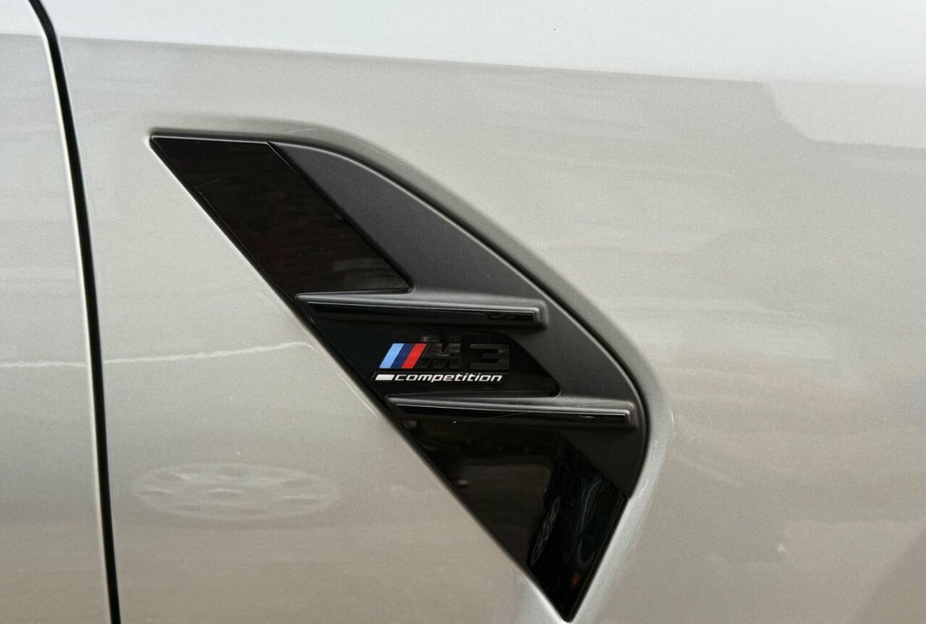 BMW M3 2024 3.0 Biturbo Competition Touring Steptronic M Black #53