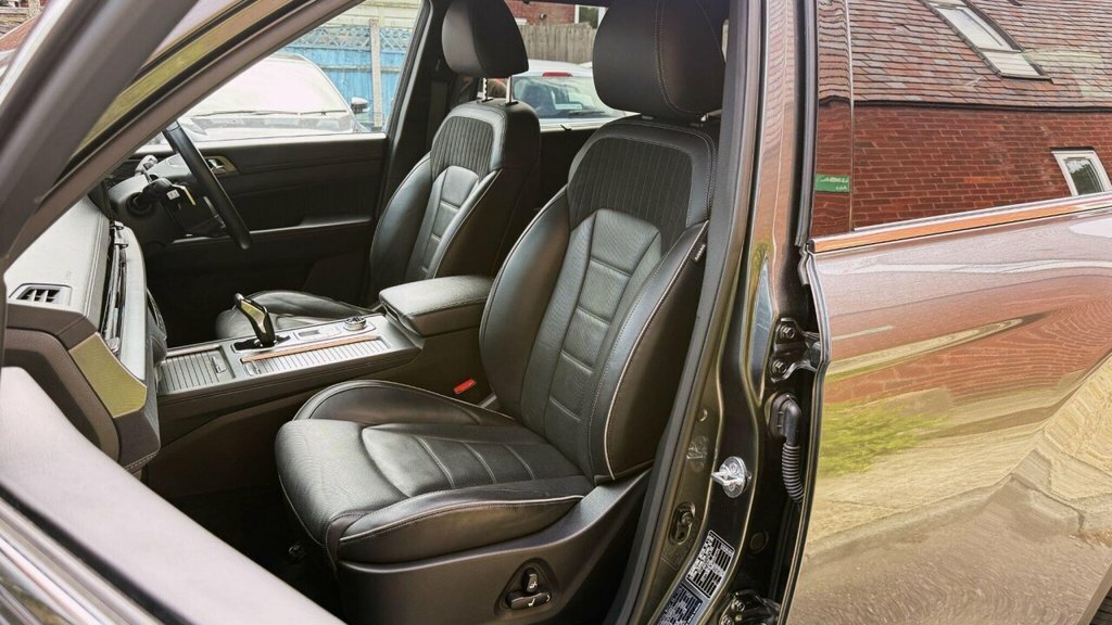 SsangYong Rexton 2.2 Ultimate - 2023 23 Silver #11