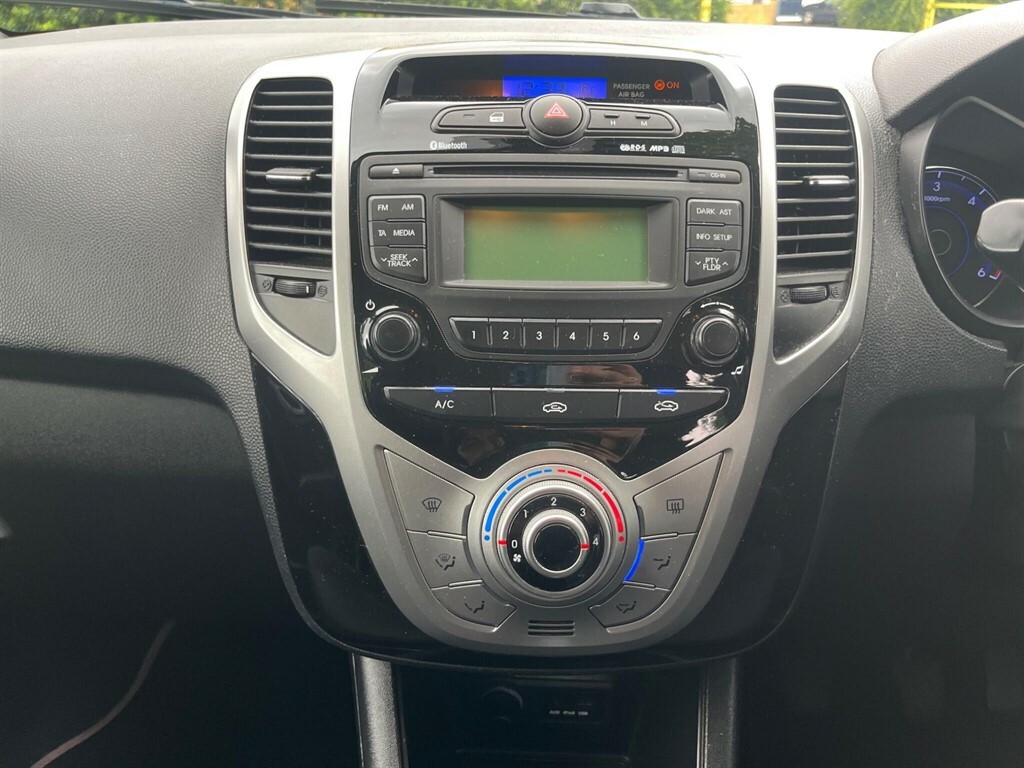 Hyundai Ix20 1.4L Style 89 Bhp Black #16