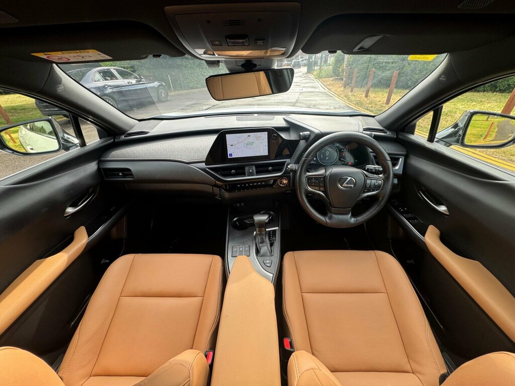 Lexus UX 2.0 250H F Sport Design E-cvt Euro 6 Ss White