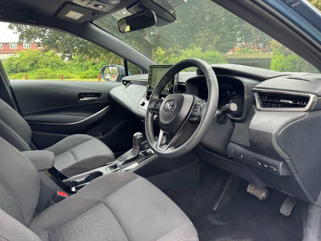 Toyota Corolla 1.8 Icon Tech 121 Bhp Red #13