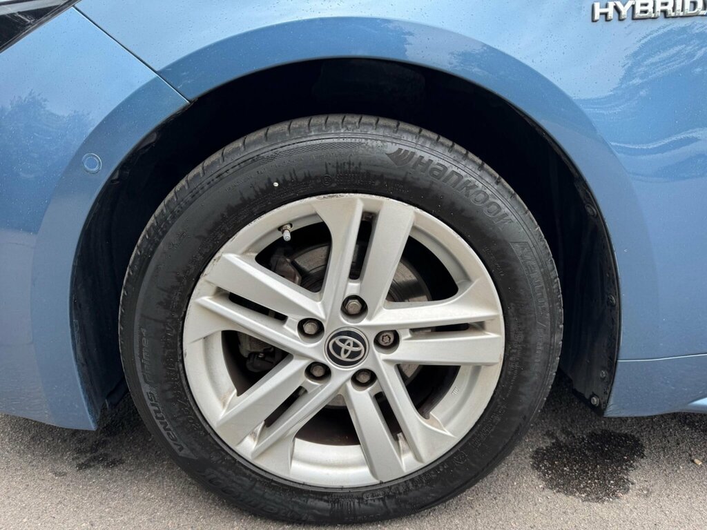 Toyota Corolla 1.8 Icon Tech 121 Bhp Red #37