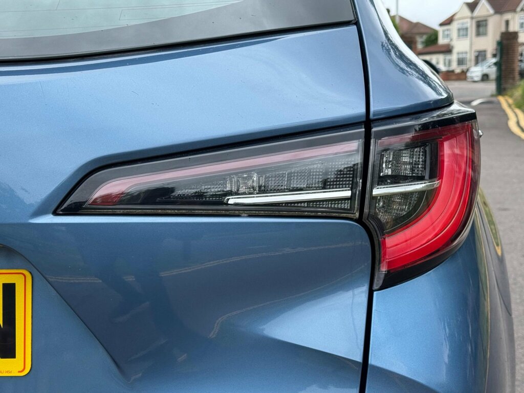 Toyota Corolla 1.8 Icon Tech 121 Bhp Red #51