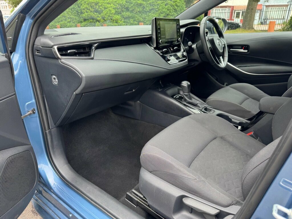 Toyota Corolla 1.8 Icon Tech 121 Bhp Red #49