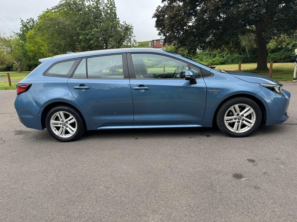 Toyota Corolla 1.8 Icon Tech 121 Bhp Red #9
