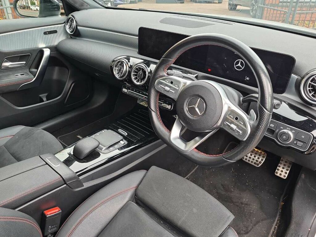 Mercedes-Benz A Class A180 Amg Line Premium Plus Night Edition DX72NCC White #6