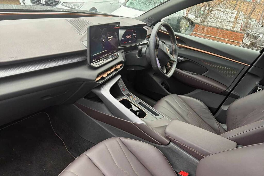 Cupra Terramar 1.5 Ehybrid 272 Vz2 Dsg DV75OAG Black #2