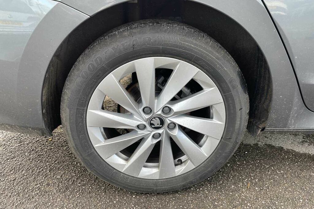 Skoda Octavia 2.0 Tdi 150 Se L Dsg Grey #5