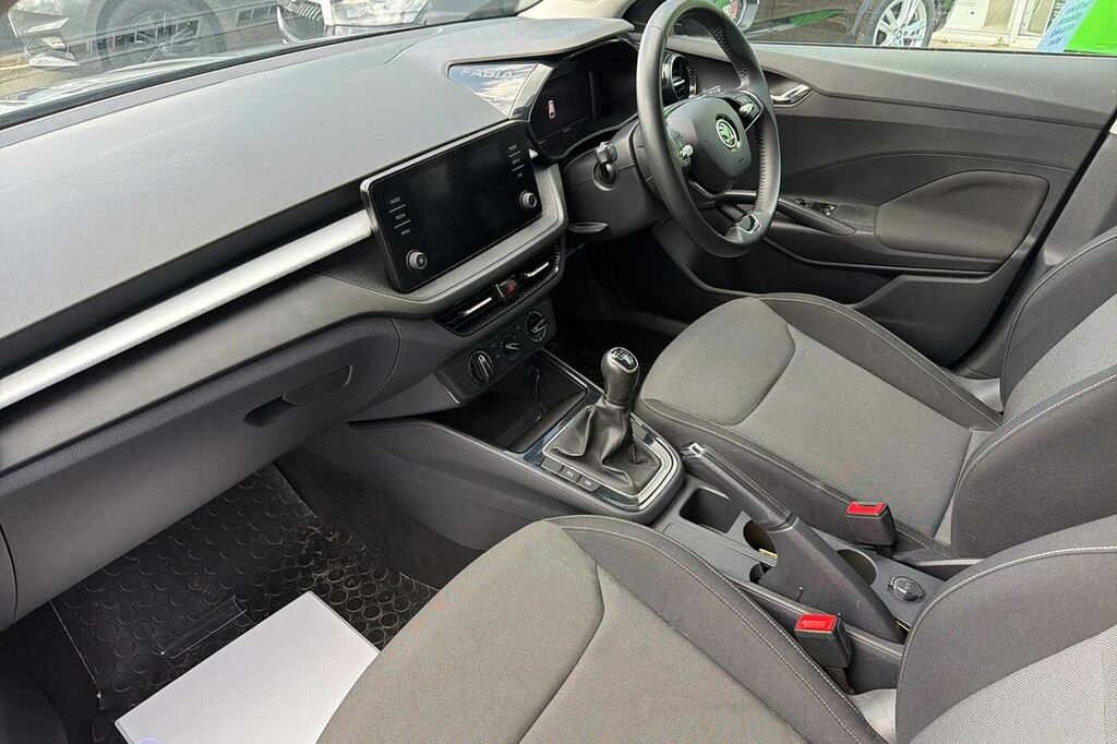 Skoda Fabia 1.0 Tsi Colour Edition DE22WDX Grey #2