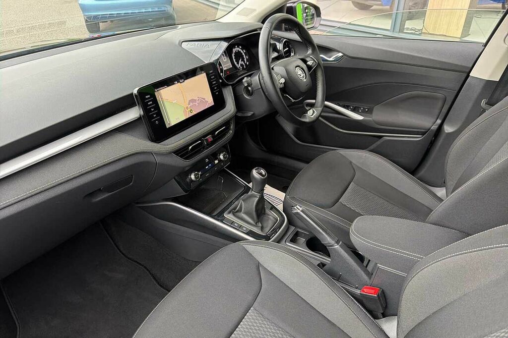 Skoda Fabia 1.0 Tsi 110 Se L DC23ZJY Black #2