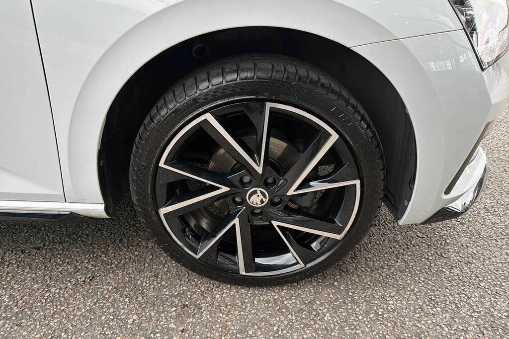 Skoda Scala 1.5 Tsi Monte Carlo Dsg FL72VRN White #5