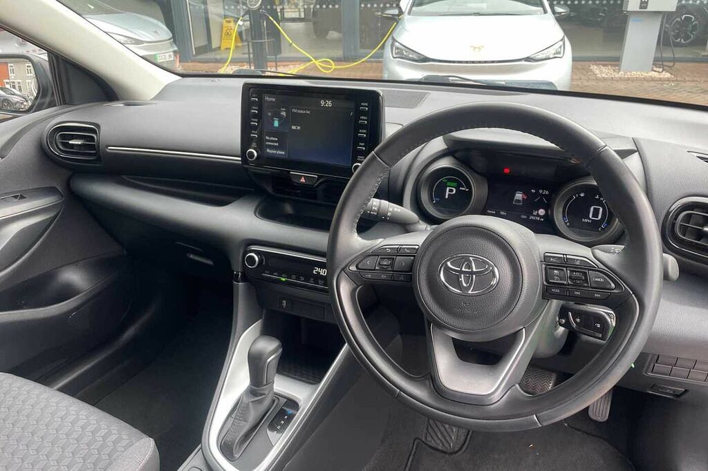 Toyota Yaris 1.5 Hybrid Design Cvt VK73UFB Grey #6
