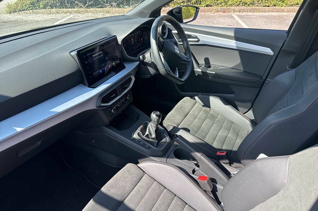 Seat Ibiza 1.0 Tsi 95 Fr Sport DX25VZO Grey #2