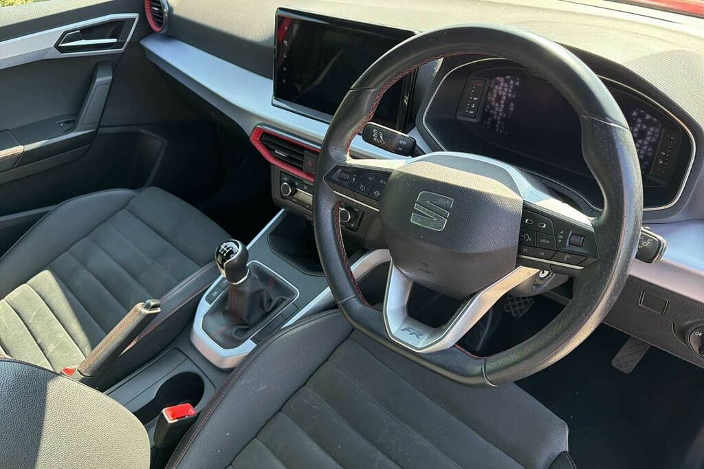 Seat Arona 1.0 Tsi 110 Fr Sport DY22AVF Red #6