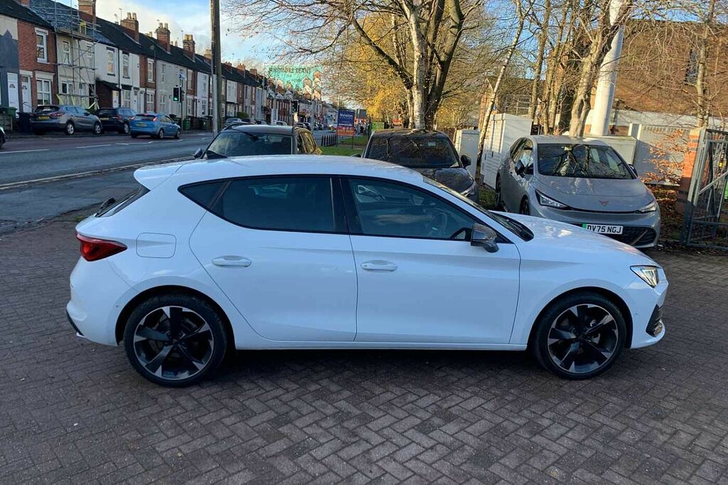 Cupra Leon 1.5 Tsi V1 White #4